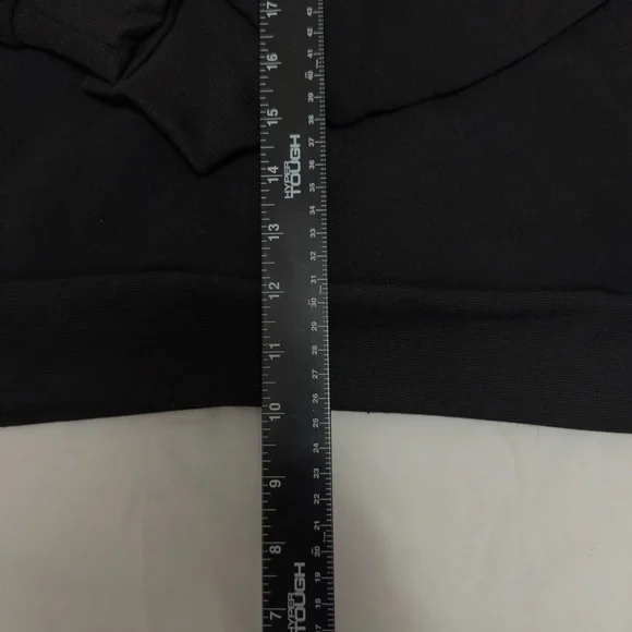 Classic Black Hoodie for Men - Picture 4 of 10